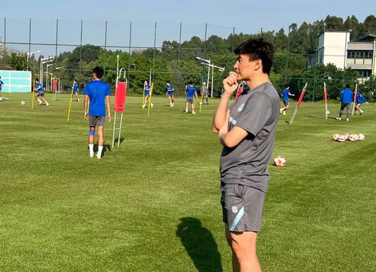 国产成人av电影在线播放